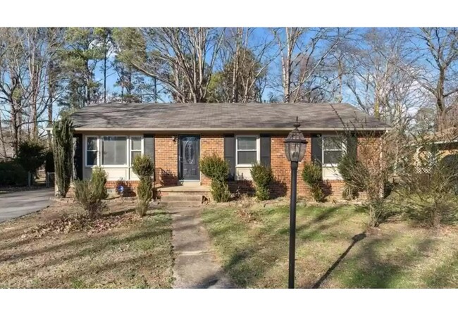 Photo - 1446 Robindale Rd House