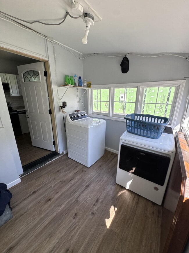 ?? Spacious 3BR/2BA Home in Lafayette – Pet Friendly + Shared Laundry! ??