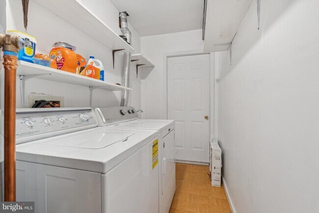 Photo - 2921 Mainstone Dr