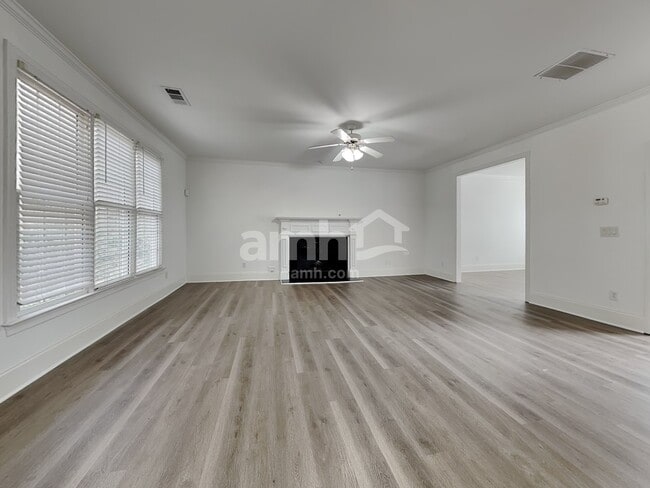 Photo - 1335 Killian Shoals Way SW