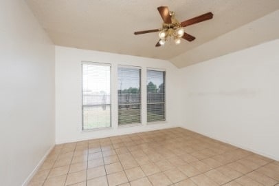 Photo - 2100 Cantura Dr