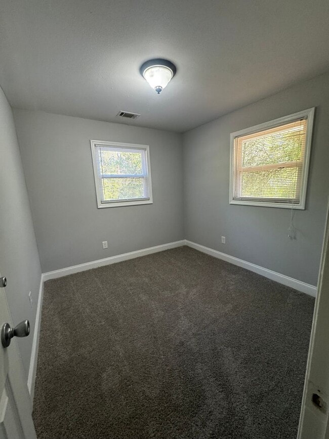 1076 Corley Dr