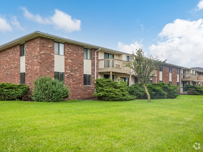 Photo - Riverwood Court Apartments