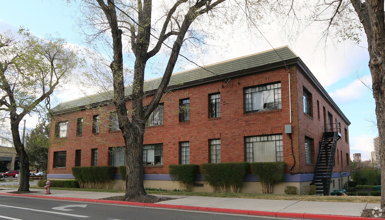 Photo - Belmont Apartments