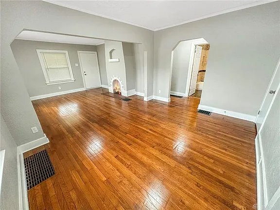 329 E Fairview Ave