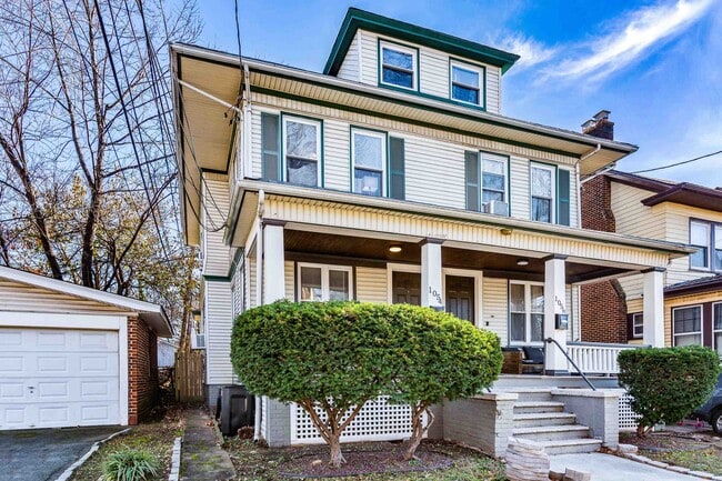 Photo - 1054 HUNTERDON St Unidad #Leftside