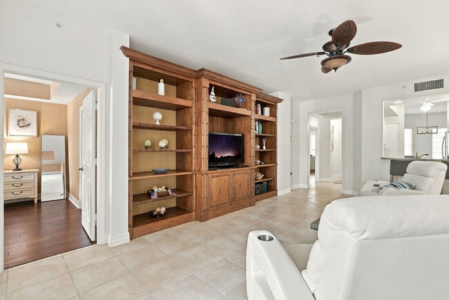 401 Bayfront Pl Unidad SI FL2-ID1638014P