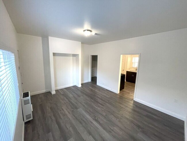Photo - 426-430 West 22nd Street