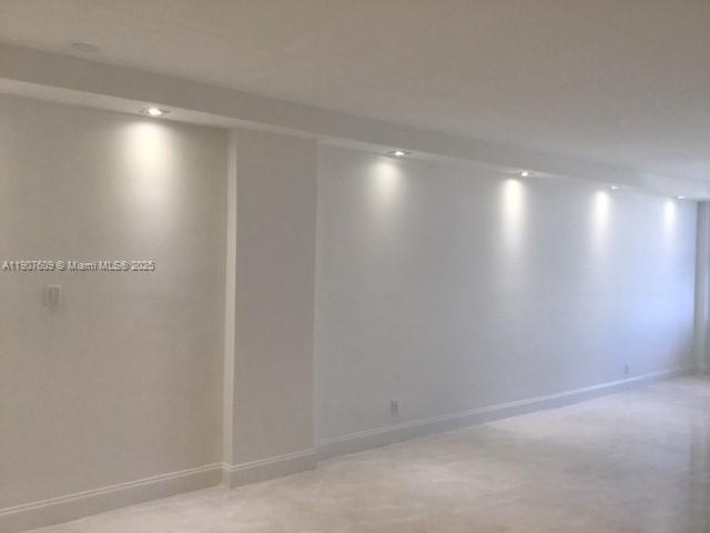 Photo - 9225 Collins Ave Unidad 403