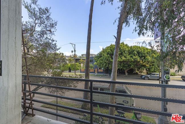 Photo - 2500 Abbot Kinney Blvd Unit 3