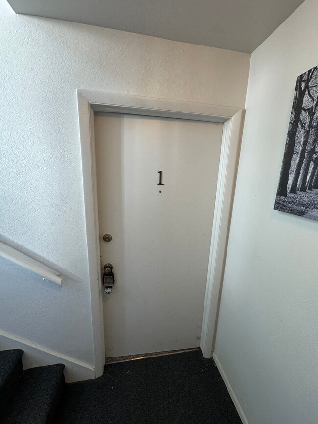 Entrance - 376 Jefferson St Unit 1