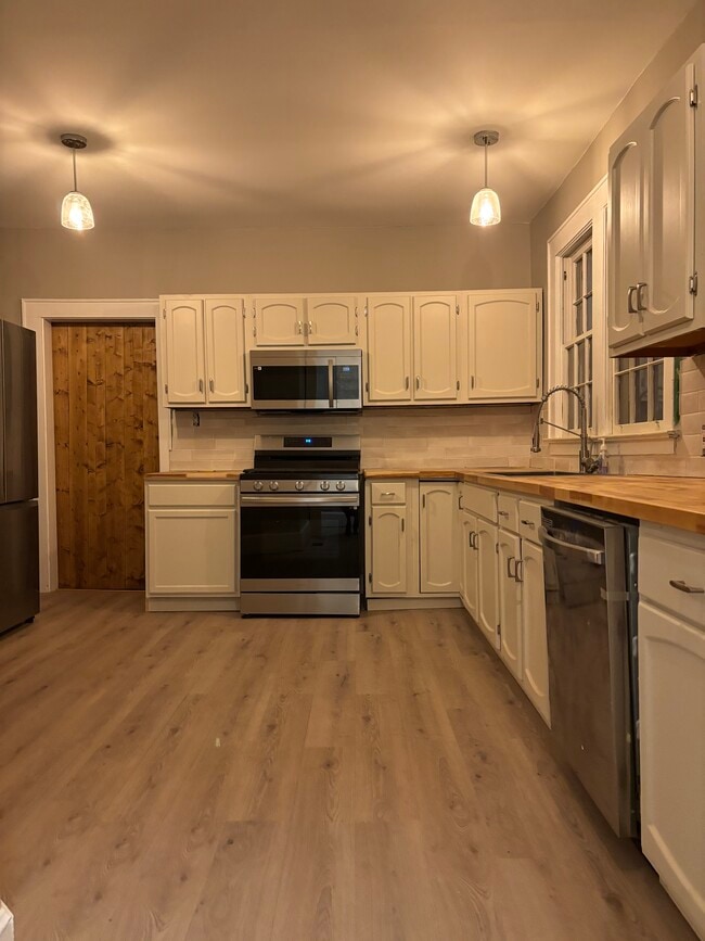 Photo - 292 Treadwell St