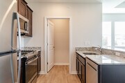 2BR, 2BA - Kitchen