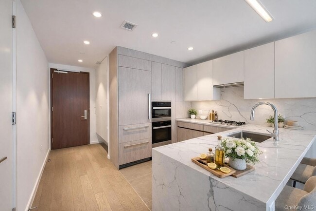 Photo - 133-27 39th Ave Unit 5T