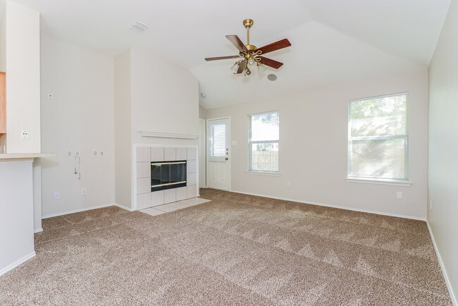Photo - 5528 Spring Ridge Dr