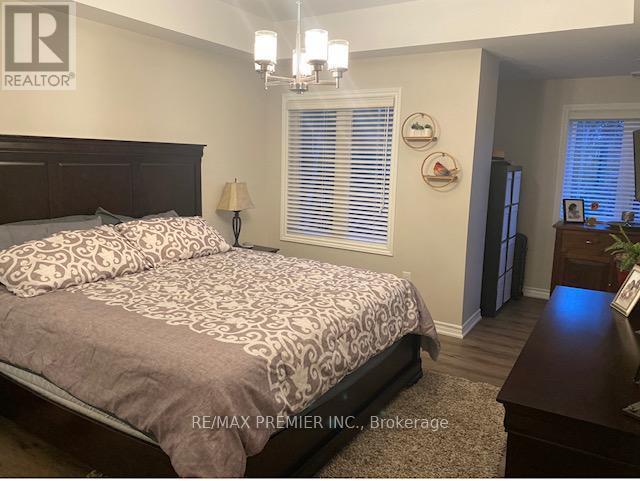 Photo - 36 48th St S