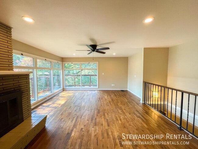 Photo - 1800 Sylvan St