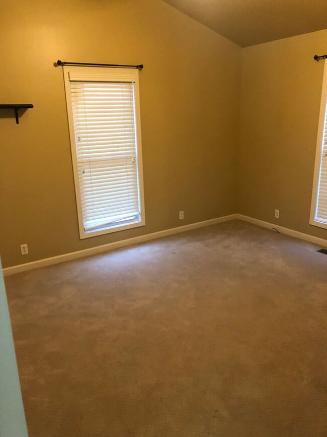 Photo - 415 Central Ave