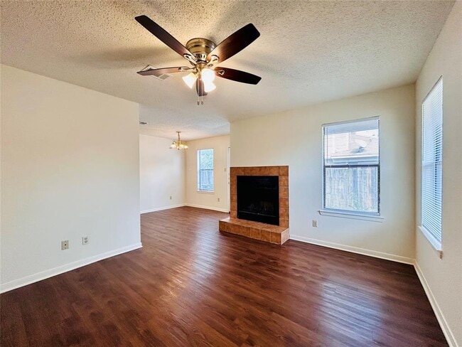 Photo - 8904 Schick Rd