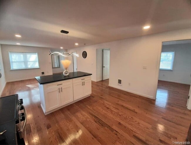 Photo - 8 Poplar St