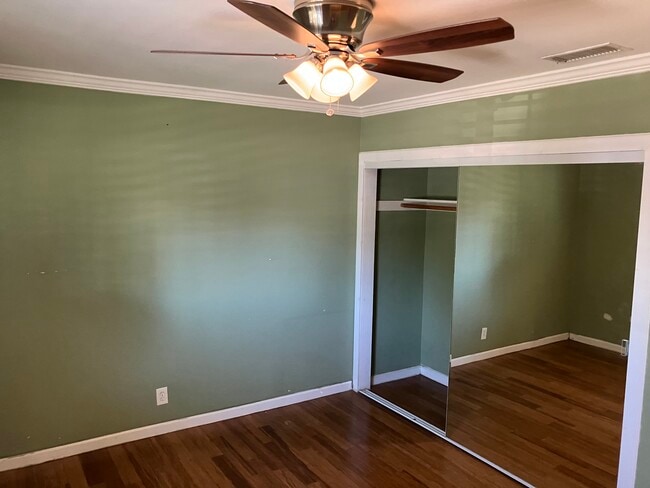 Dormitorio 1 - 14024 Premiere Ave