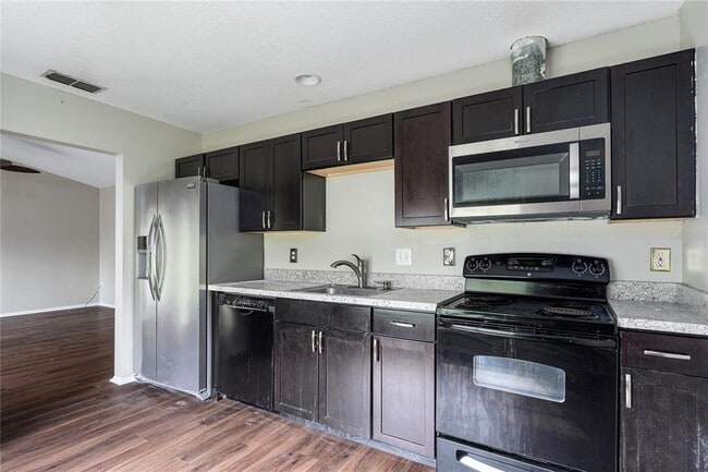 Photo - 1551 41st Ave Dr E