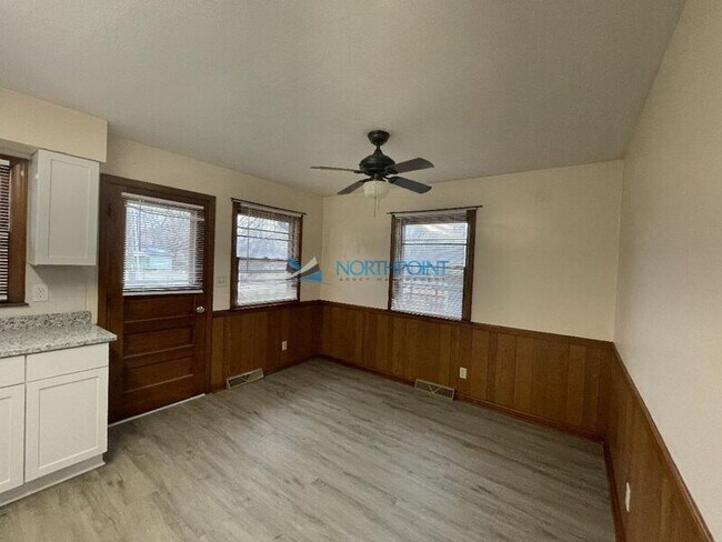 Photo - 13207 W 94th St