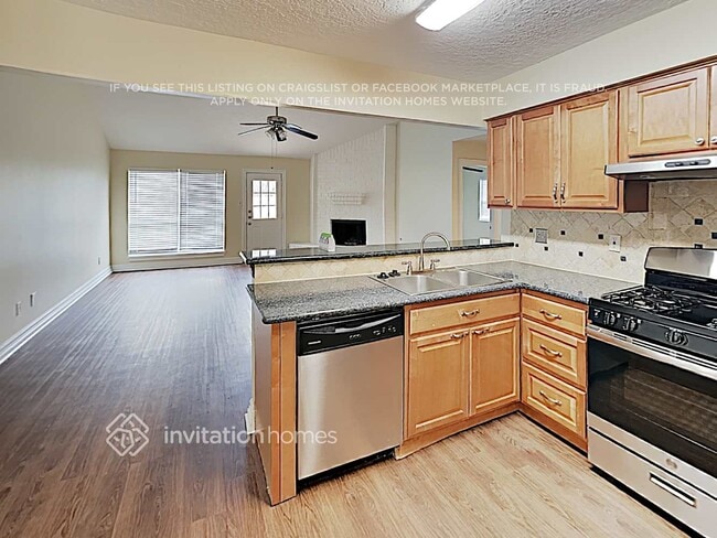 Photo - 9422 Chartermoss Cir