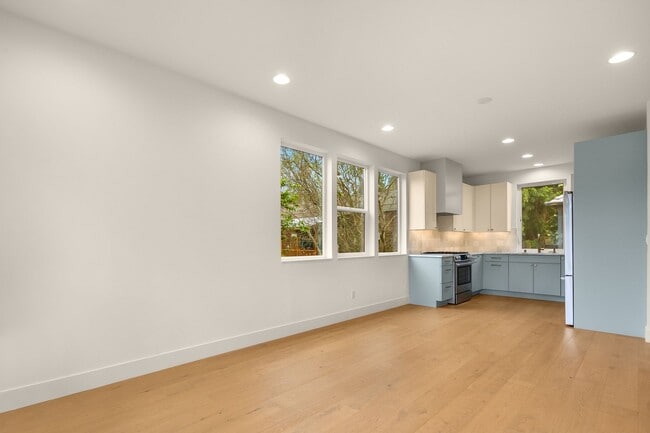 Photo - Gorgeous Urban Madrona 3-bedroom home