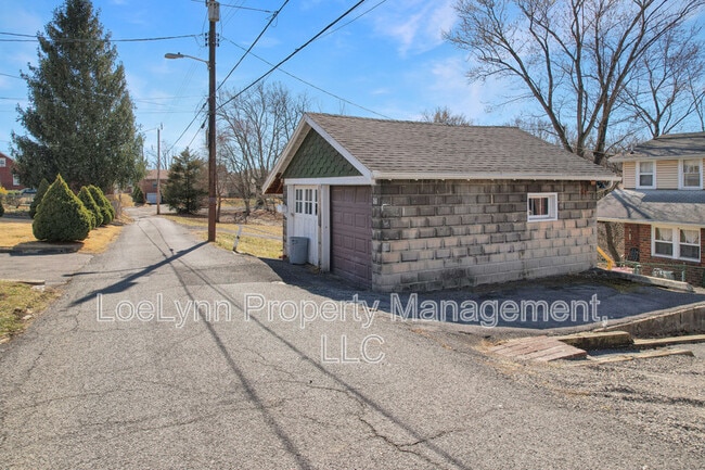 Photo - 36 Hawthorne Ave