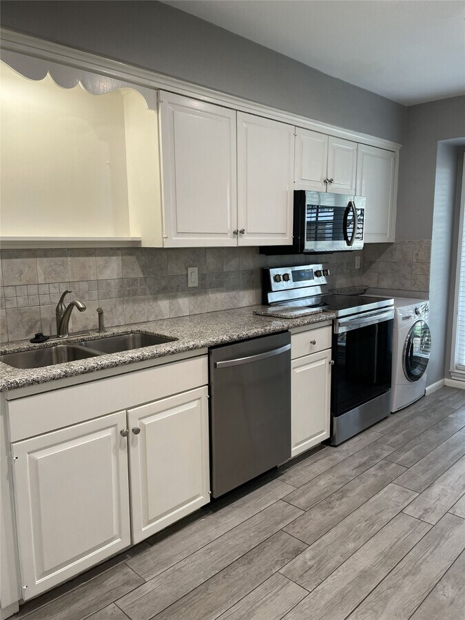 Photo - 6307 Del Monte Dr Unit 111