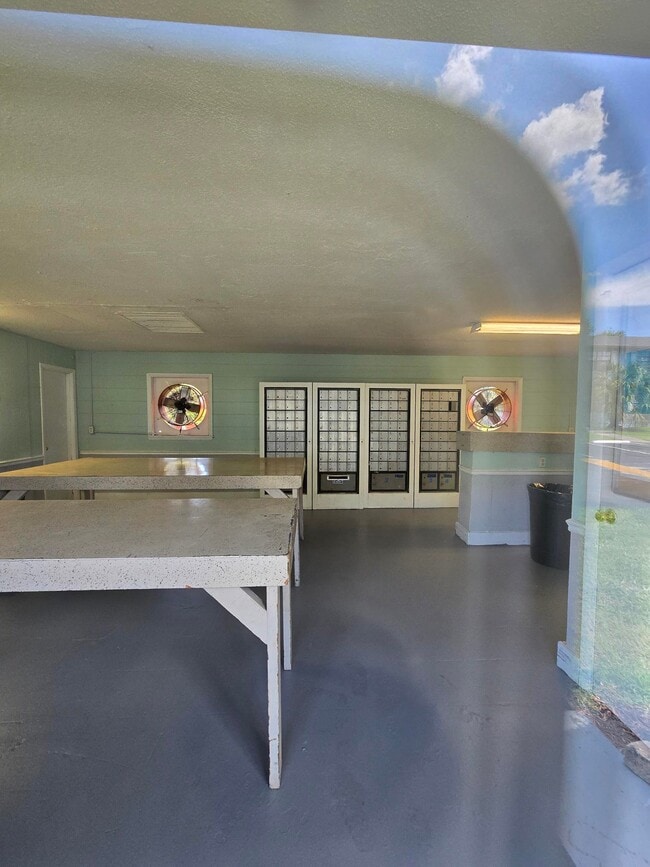 3215 Baird Ave Unit M-90
