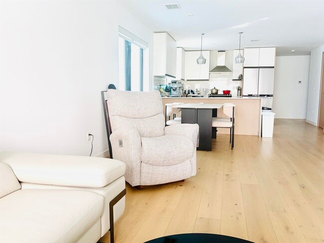 Photo - 211 70th St Unit 1