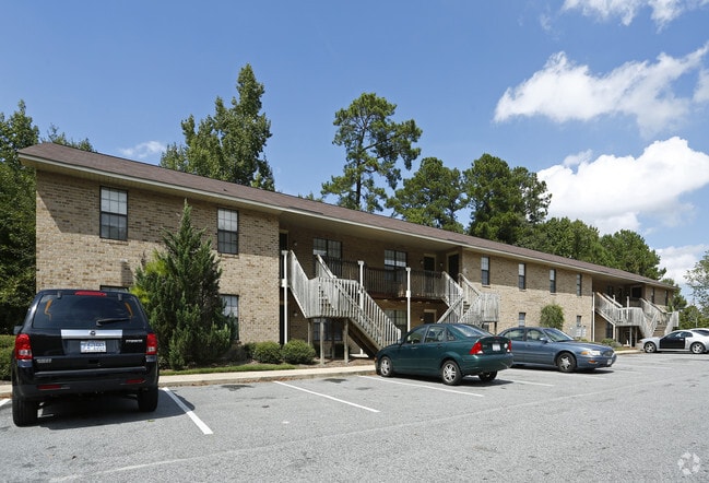 Photo - Rosemont Apartments