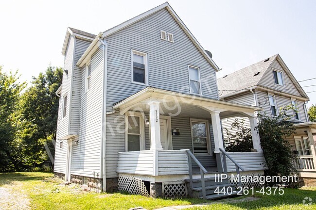 Building Photo - Beautiful 4-Bedroom Single-Family Home in ...