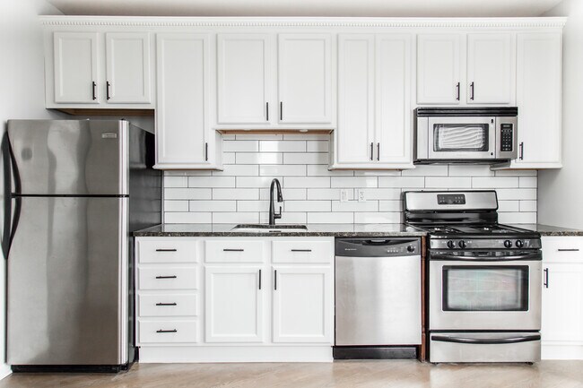 Photo - 3266 N Clark St Unit 3G