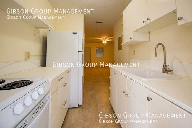 Photo - 631 NE 17th Way Unit 4