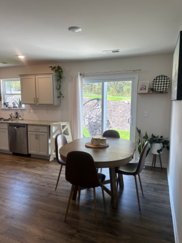 Photo - 45 Benedict Ln