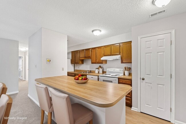 Photo - Charming Condo in Prime Raleigh Location!