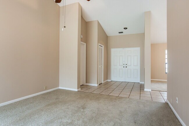 Photo - 14096 Greentree Dr