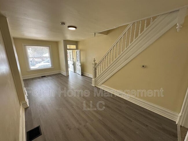 Photo - 739 Lincoln St