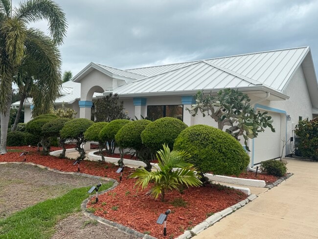 Photo - 317 Lanternback Island Dr