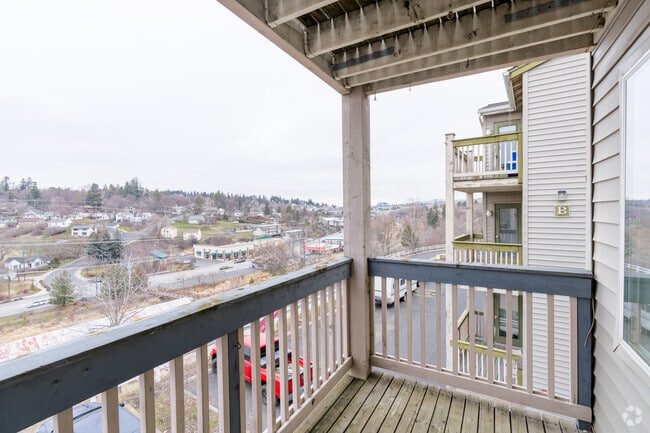 2BR, 1BA - 795SF - Patio - OUTLOOK APTS