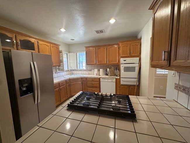Photo - 14022 S Evers Ave