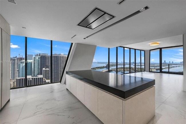 1000 Biscayne Blvd Unit 3901