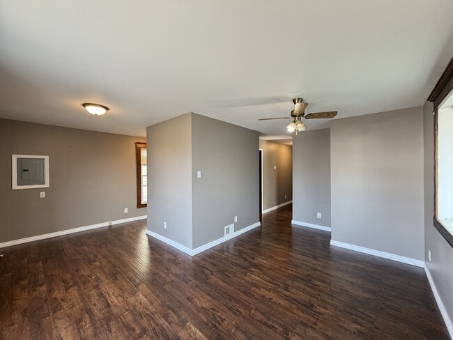 11 Pooley Pl