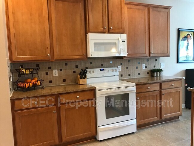 Photo - 272 Mayfield Dr