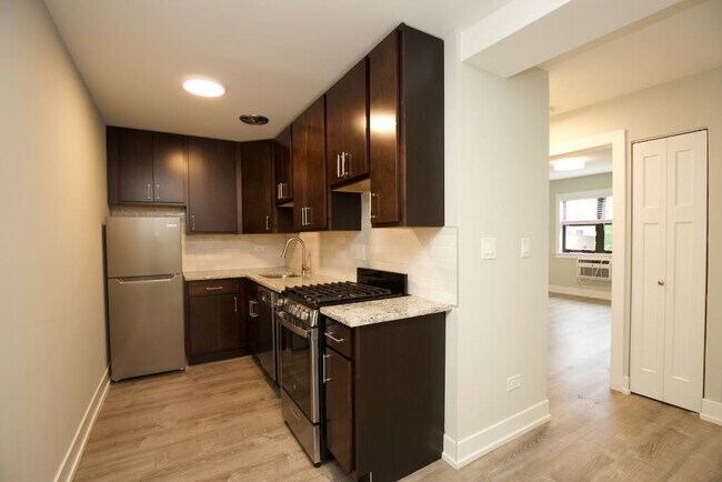 Photo - 448 W Barry Ave Unit 415