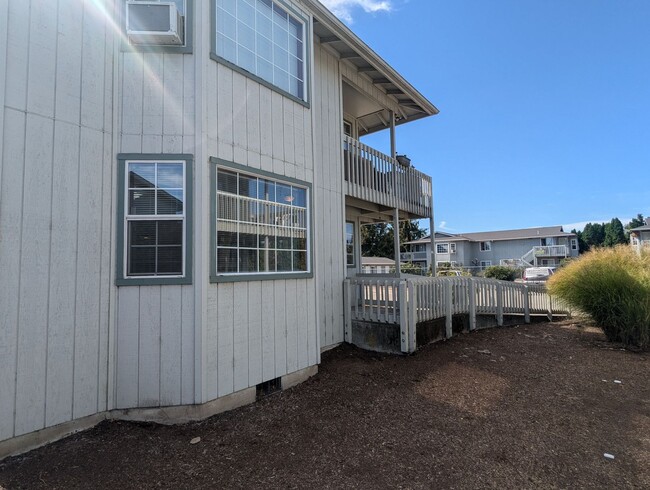 Photo - Great first floor 2bed/1 bath apartment