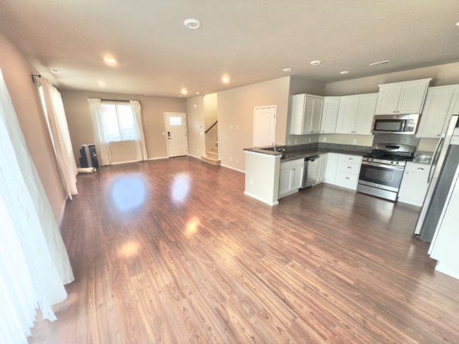 Photo - 3453 Juno St NE